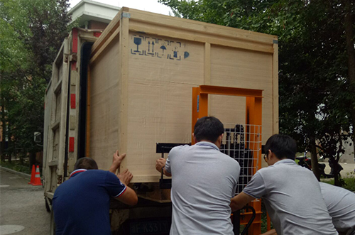 麗水客戶SMT設備專車送貨，貨到上門安裝調(diào)試
