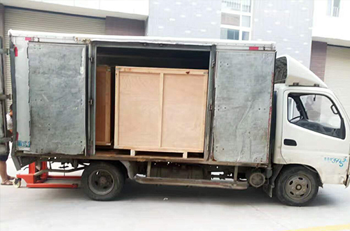 南平客戶SMT設(shè)備專車送貨，貨到上門(mén)安裝調(diào)試