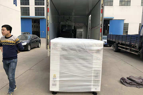 蘇州客戶SMT設備專車送貨，貨到上門安裝調(diào)試